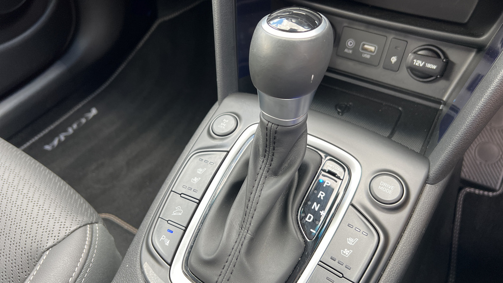 Hyundai Kona Kona Premium Black #32