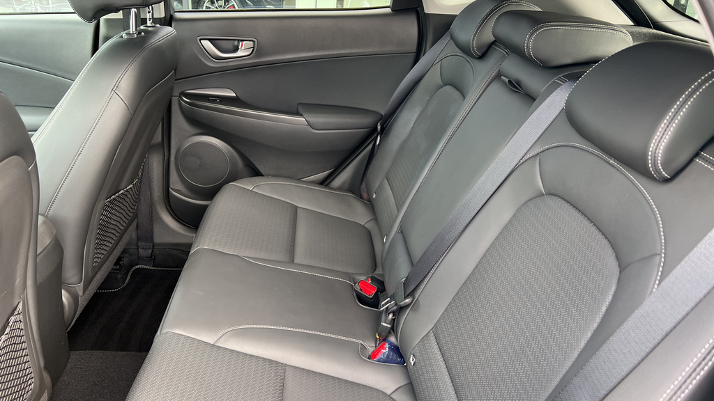Hyundai Kona Kona Premium Black #19