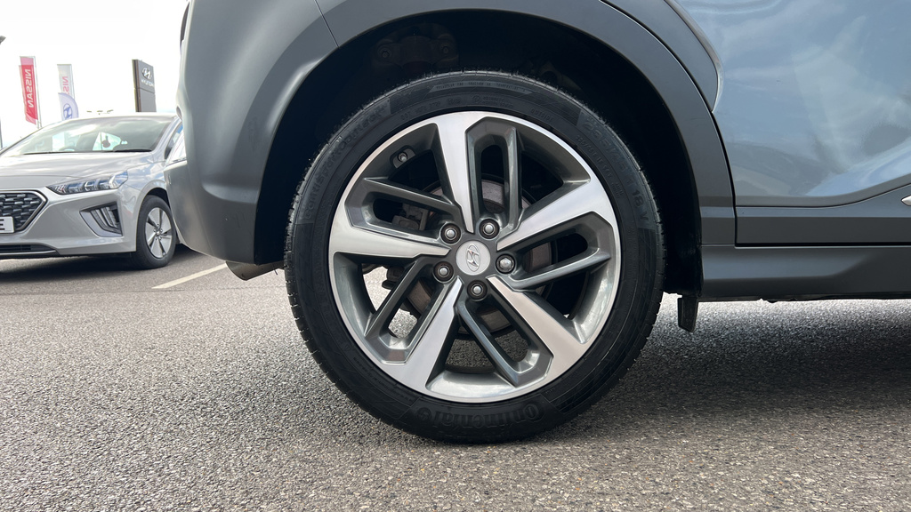 Hyundai Kona Kona Premium Black #24