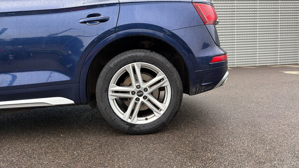 Audi Q5 2022 2.0 Tdi 40 Edition 1 Suv S Tronic Black #22