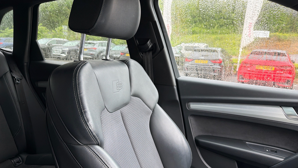Audi Q5 2022 2.0 Tdi 40 Edition 1 Suv S Tronic Black #48