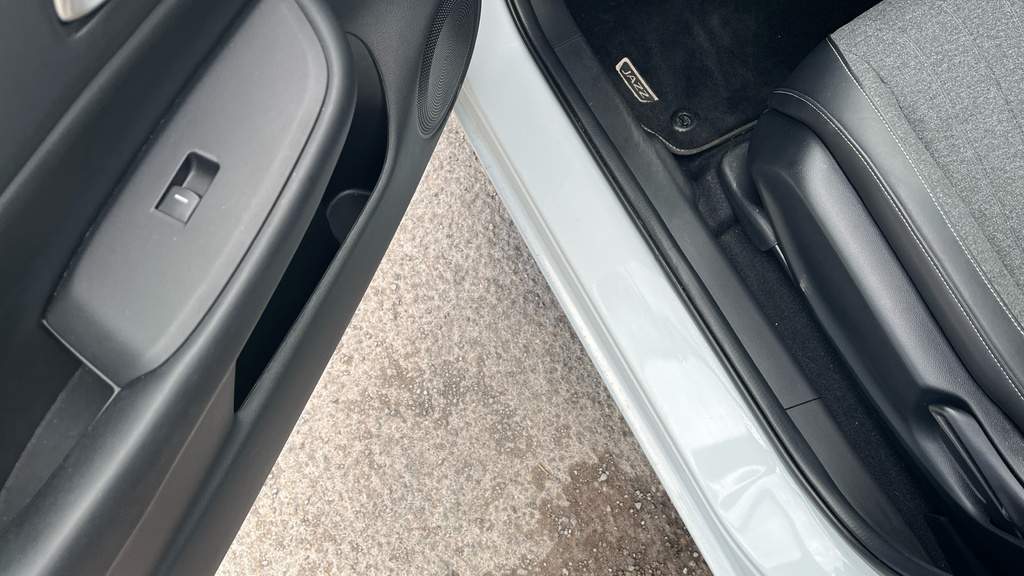 Honda Jazz 1.5 I-mmd Hybrid Se Ecvt Black #37