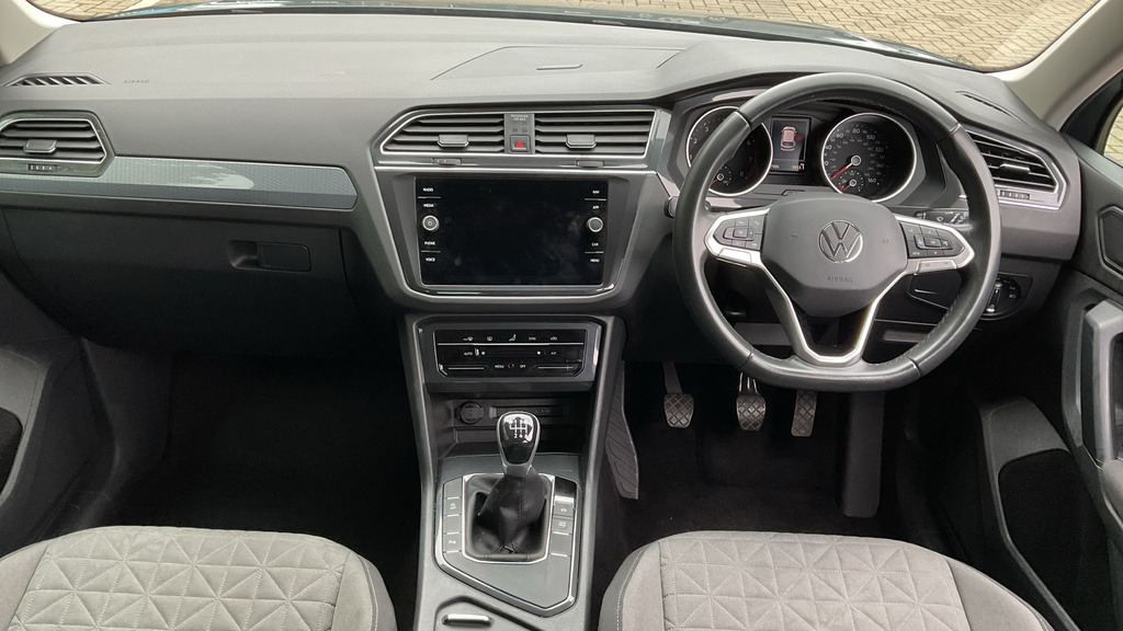 Volkswagen Tiguan 1.5 Tsi Life Suv Euro 6 Ss 1 Grey #11