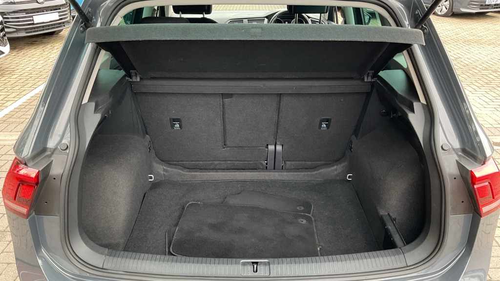 Volkswagen Tiguan 1.5 Tsi Life Suv Euro 6 Ss 1 Grey #15