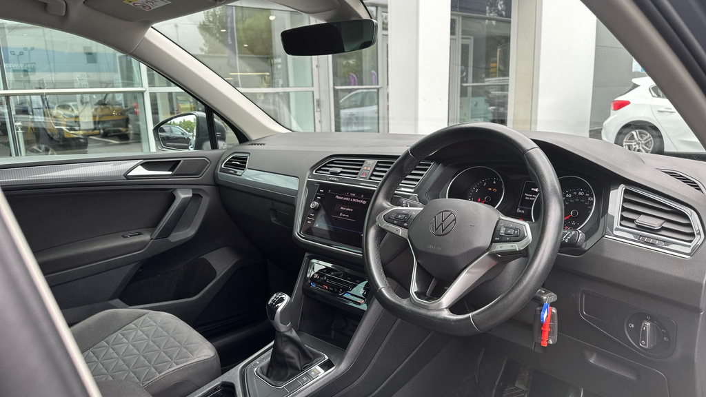 Volkswagen Tiguan 1.5 Tsi Life Suv Euro 6 Ss 1 Grey #43