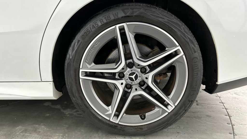 Mercedes-Benz CLA Class Cla 200 Amg Line Premium Plus Tip  #29