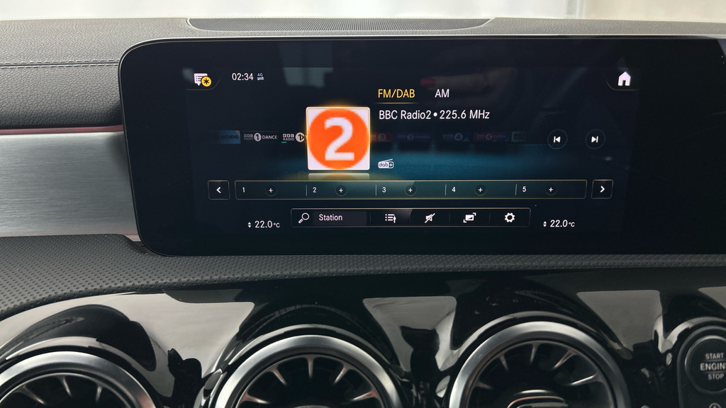 Mercedes-Benz CLA Class Cla 200 Amg Line Premium Plus Tip  #23