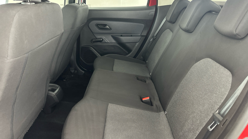 Dacia Duster 1.0 Tce 100 Bi-fuel Essential 6 Speed White #16