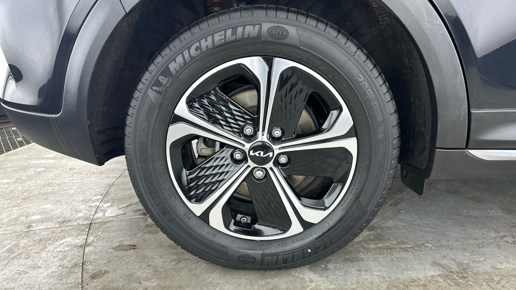 Kia Xceed 1.0T Gdi Isg 2 White #32