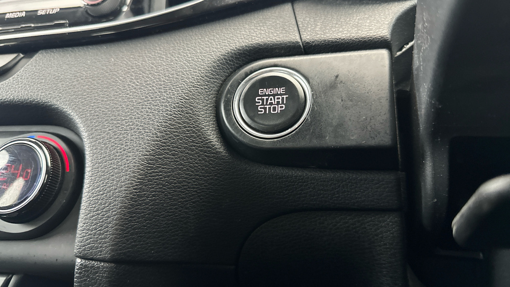Kia Xceed 1.0T Gdi Isg 2 White #15