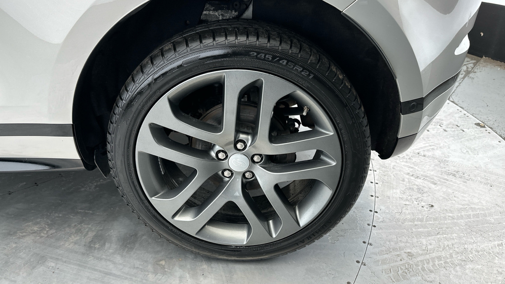 Land Rover Range Rover Evoque D 4X2 Silver #26