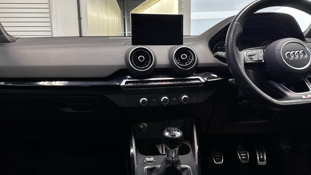 Audi Q2 Tdi Sport Silver #12