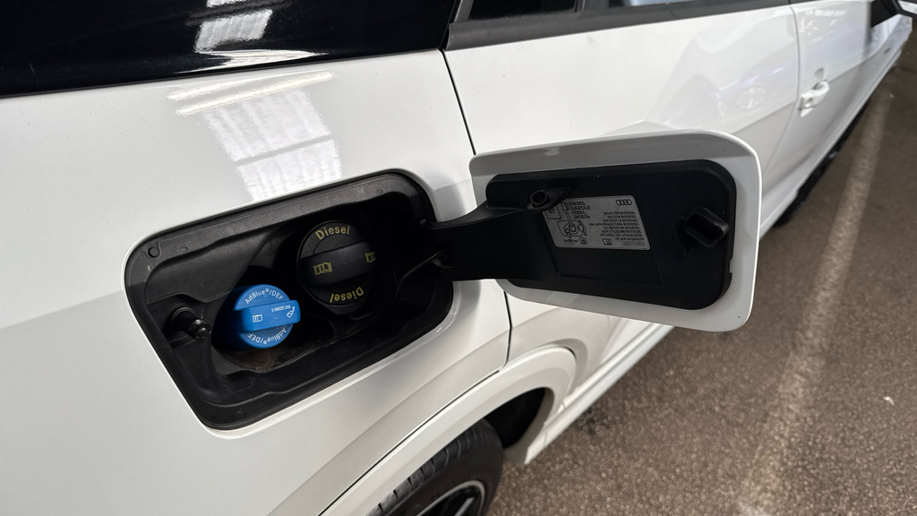 Audi Q2 Tdi Sport Silver #21
