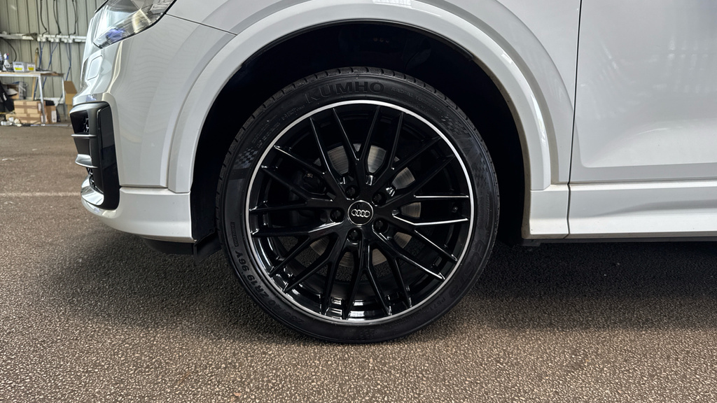 Audi Q2 Tdi Sport Silver #17