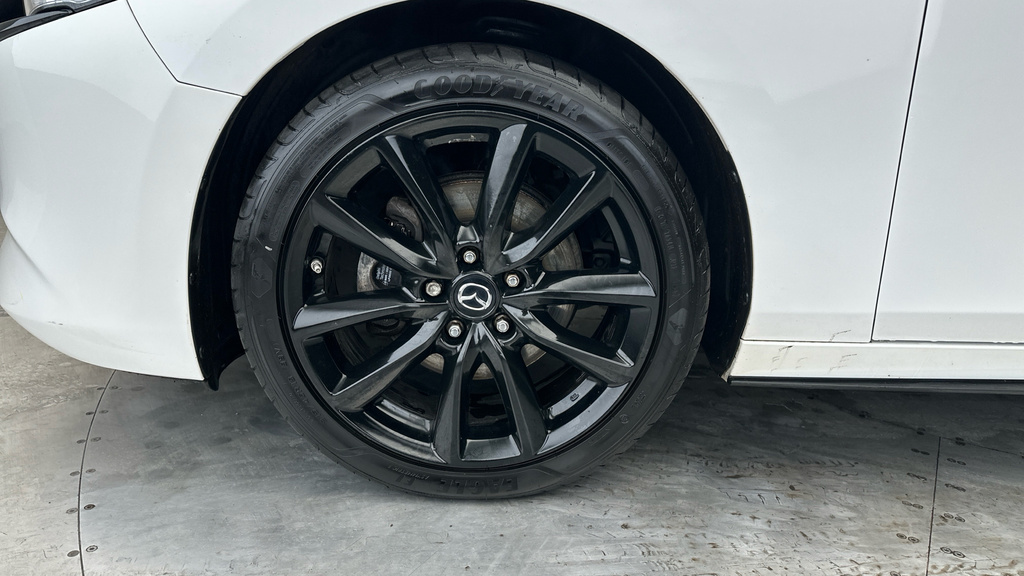 Mazda 3 1.8 Skyactiv-d Sport Lux Grey #24
