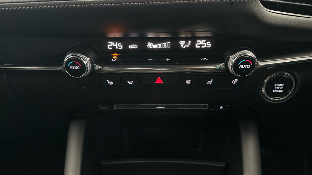 Mazda 3 1.8 Skyactiv-d Sport Lux Grey #15