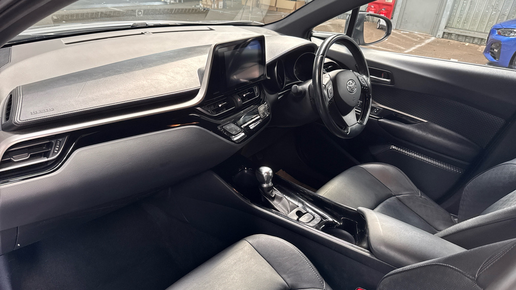Toyota C-Hr Excel Silver #10
