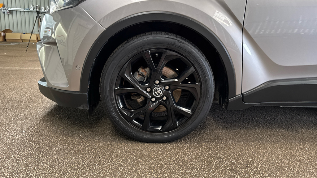 Toyota C-Hr Excel Silver #17