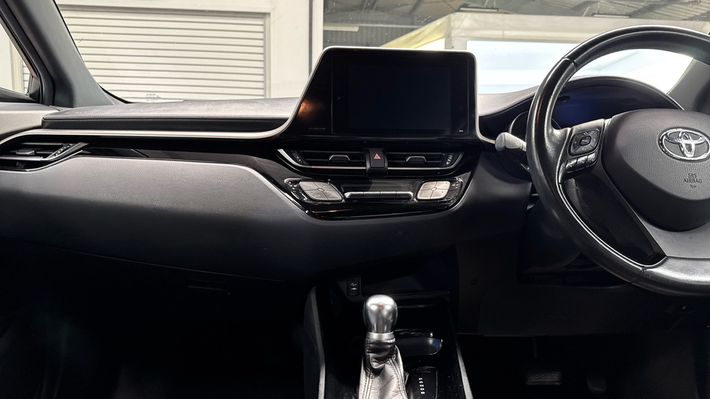 Toyota C-Hr Excel Silver #12