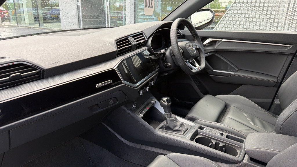 Audi Q3 35 Tfsi S Line S Tronic Leather White #10