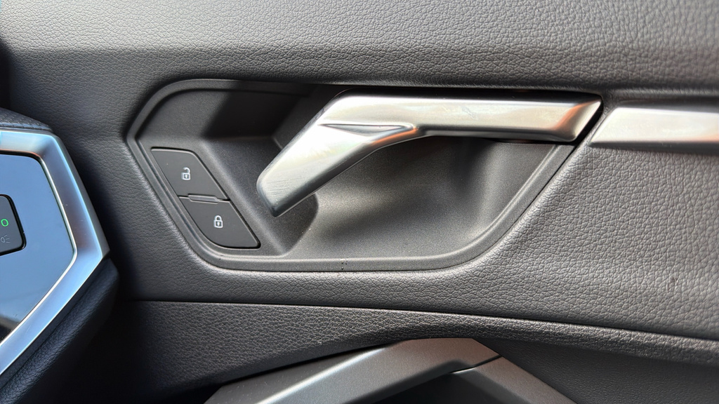 Audi Q3 35 Tfsi S Line S Tronic Leather White #42