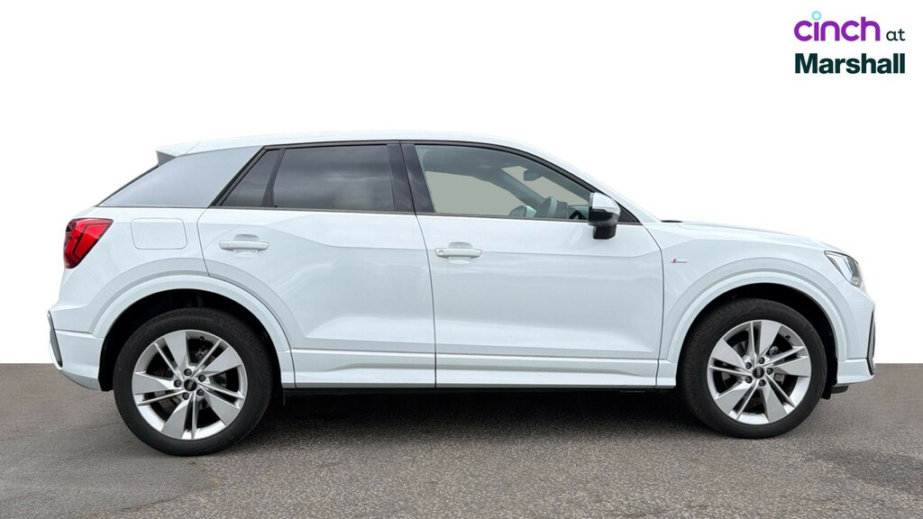 Audi Q2 Q2 35 Tfsi Black Edition S Tronic Blue #2