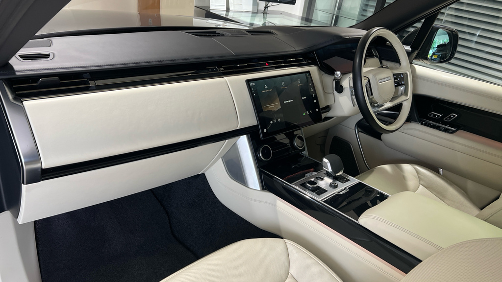 Land Rover Range Rover 3.0 D300 Hse White #10