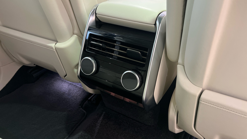 Land Rover Range Rover 3.0 D300 Hse White #27