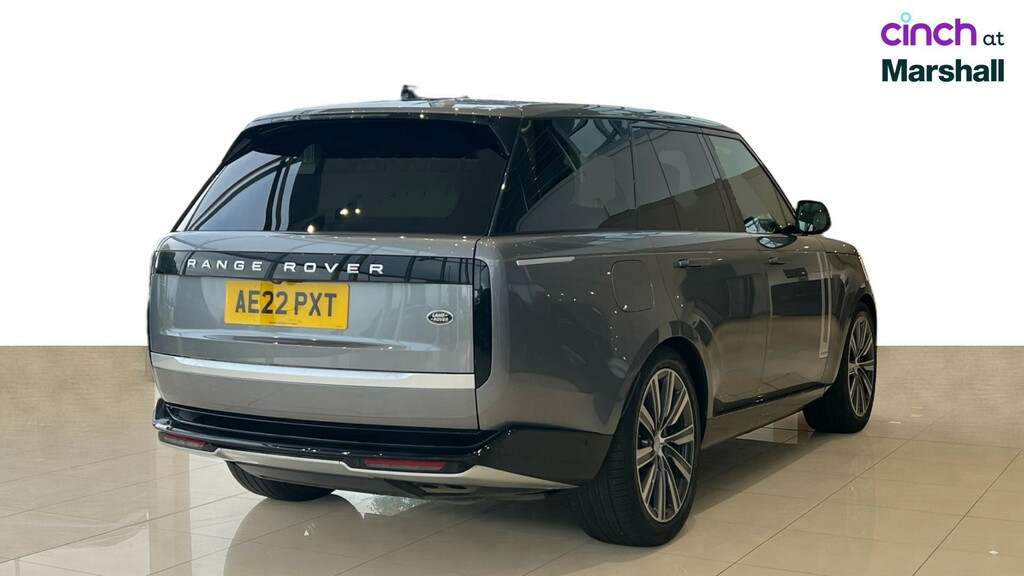 Land Rover Range Rover 3.0 D300 Hse White #3