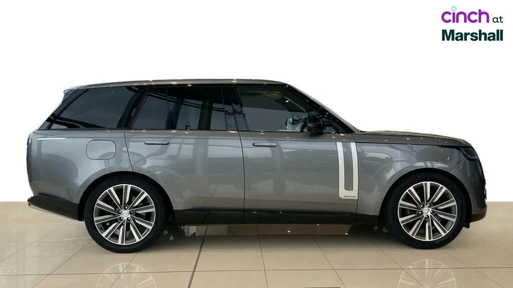 Land Rover Range Rover 3.0 D300 Hse White #2