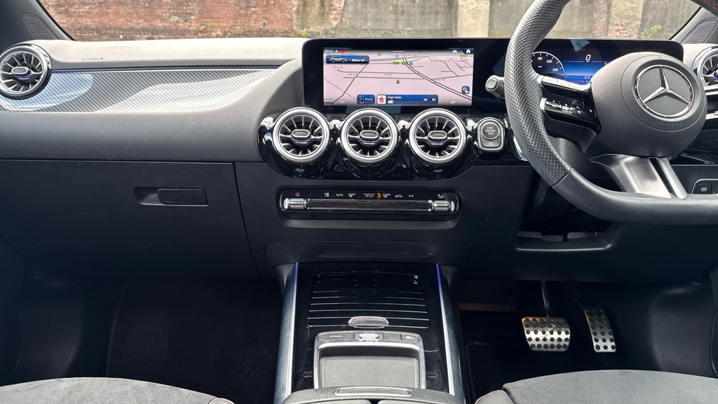 Mercedes-Benz GLA Class Gla 200 Amg Line Executive Grey #15