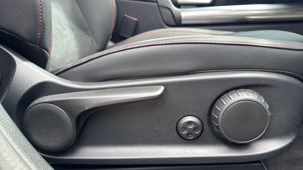 Mercedes-Benz GLA Class Gla 200 Amg Line Executive Grey #42