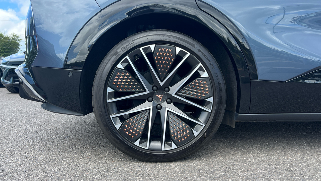 Cupra Tavascan Vz2 Blue #17