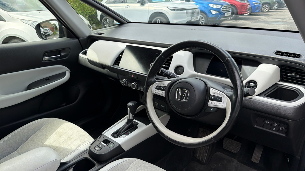 Honda Jazz Ex White #14