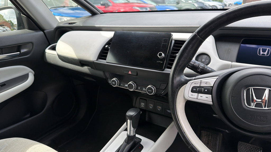Honda Jazz Ex White #15