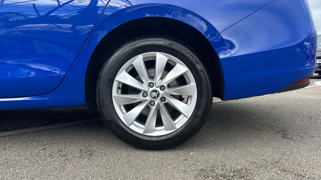 Skoda Superb 1.5 Tsi E-tec Se Technology Dsg Red #18
