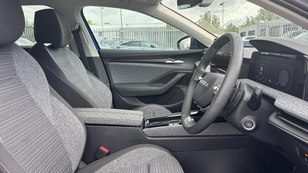Skoda Superb 1.5 Tsi E-tec Se Technology Dsg Red #28