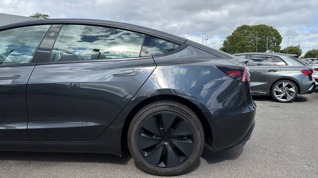 Tesla Model 3 202424 75 Kwh Long Range Saloon Awd 2 K White #18