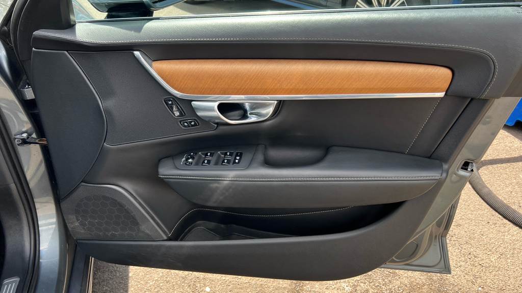 Volvo V90 2.0 D4 Inscription Pro 188 Bhp Blue #31