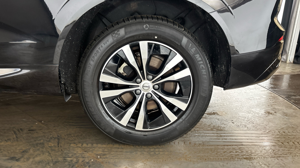 Volvo XC60 2.0 B5p Plus Dark Awd Geartronic Black #21