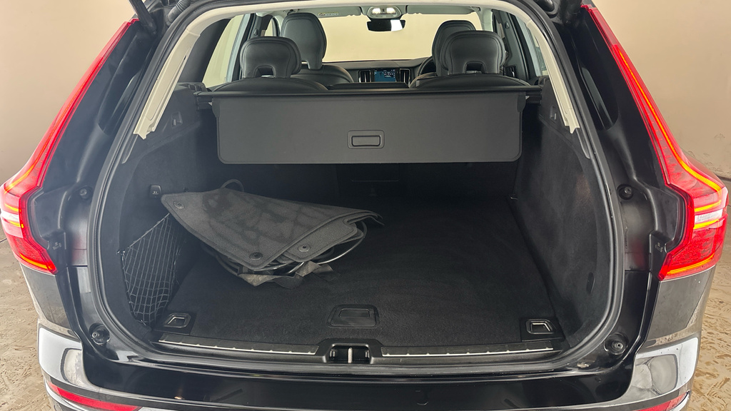 Volvo XC60 2.0 B5p Plus Dark Awd Geartronic Black #18