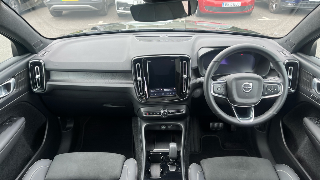 Volvo C40 Core Blue #11