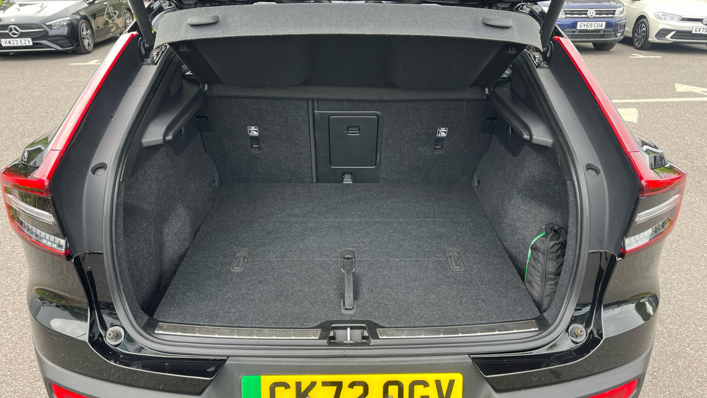 Volvo C40 Core Blue #15