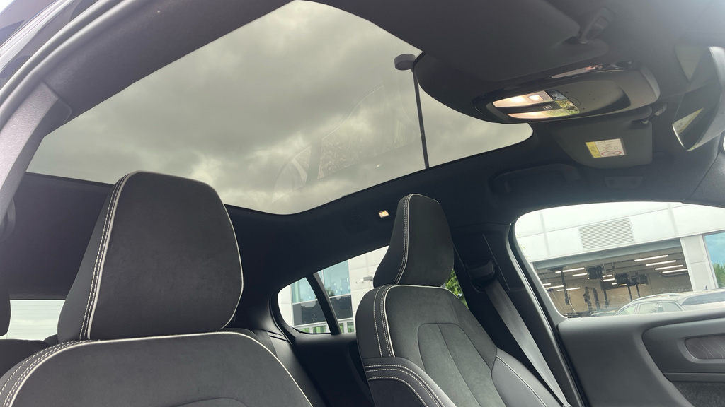 Volvo C40 Core Blue #27