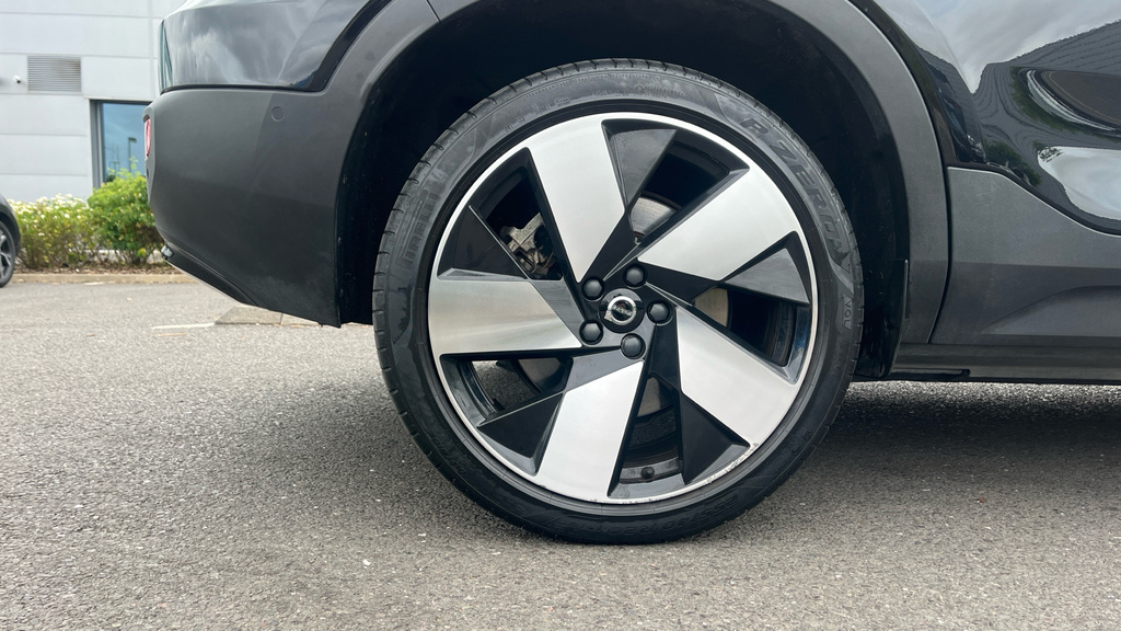 Volvo C40 Core Blue #19
