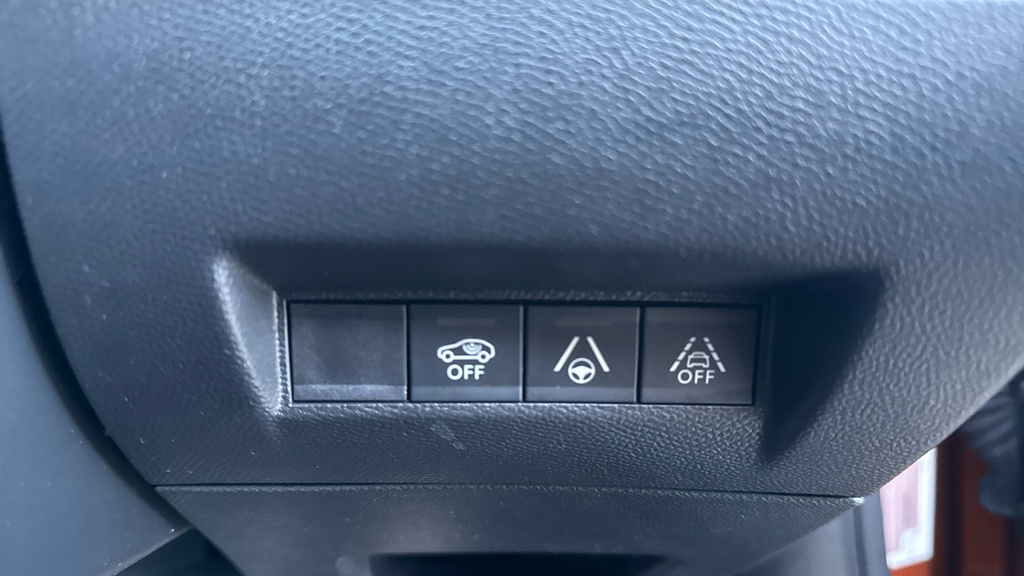 Peugeot 2008 1.2L Active Premium Black #21