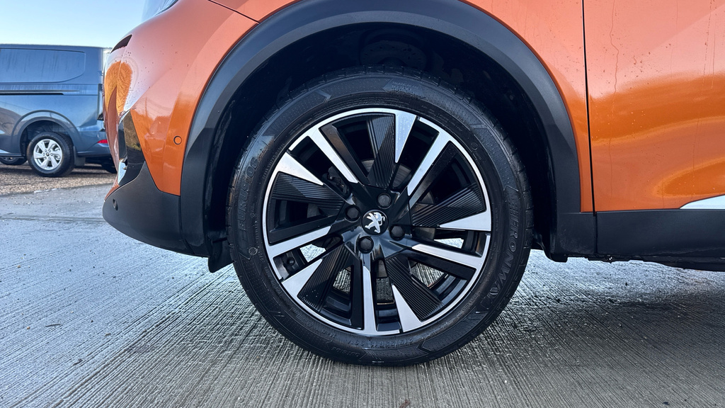 Peugeot 2008 1.2L Active Premium Black #17