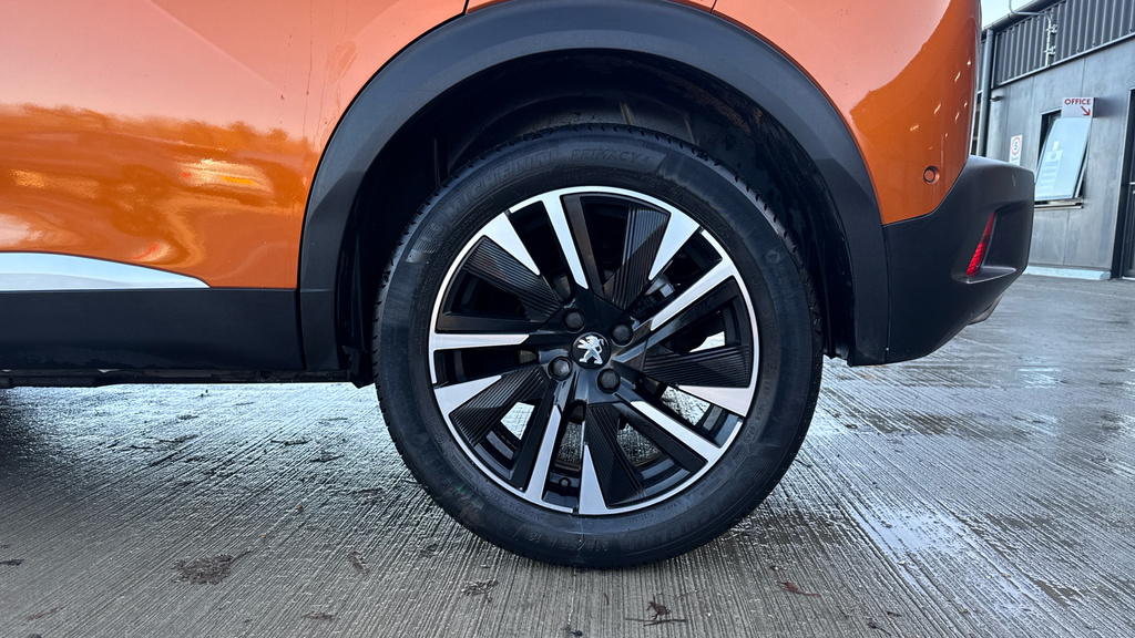 Peugeot 2008 1.2L Active Premium Black #18