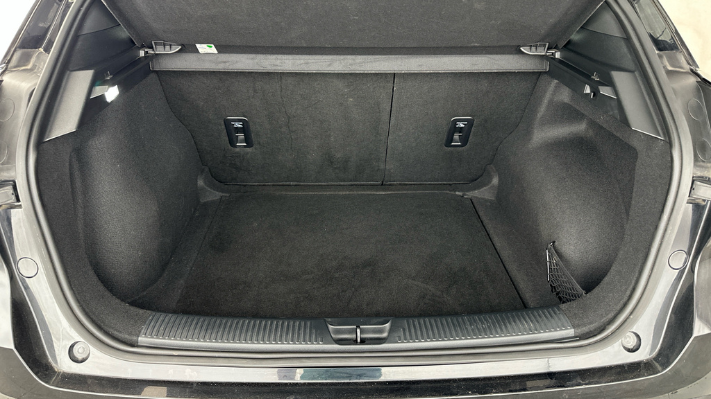 MG MG4 150Kw Trophy Ev Long Range 64Kwh White #18
