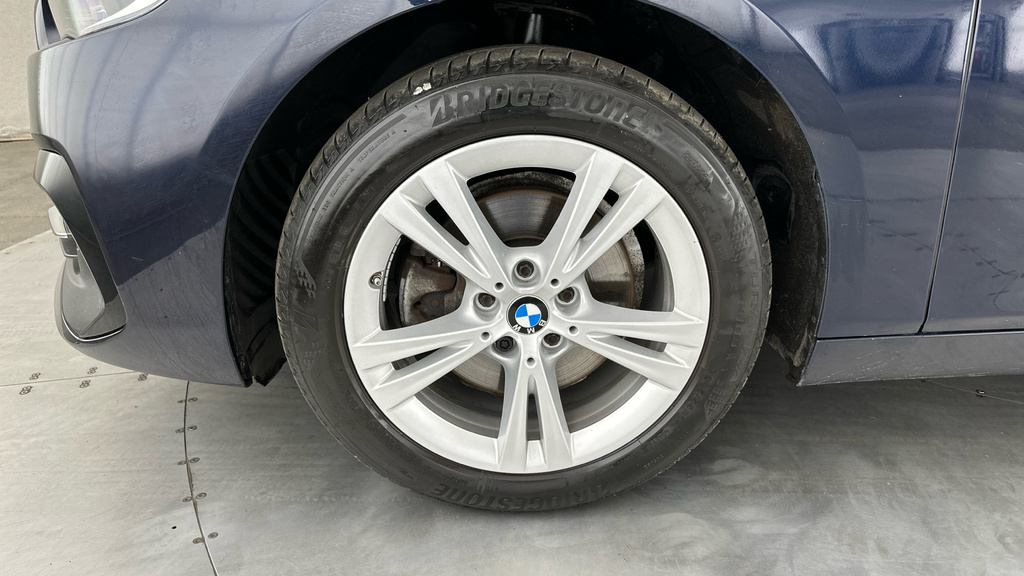 BMW 2 Series Active Tourer 2018 Bmw 2 Series 216D Se Active Tourer White #22